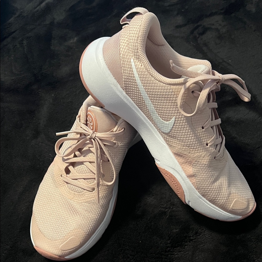 Nike Women's light Pink Beige Sneakers